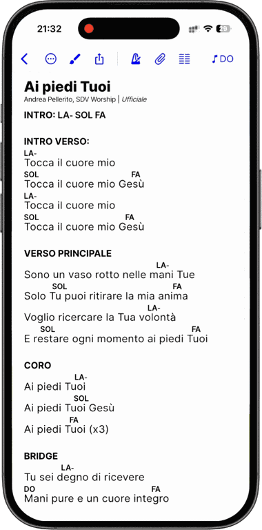 PraiseTune — lyrics and chords view on iPhone
